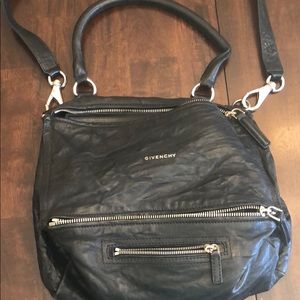 🔥FOR GRANT 🔥 Givenchy Pandora, medium pepe  blk